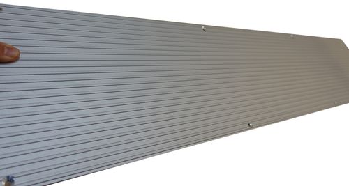 铝 铝型材  产品名称:铝合金踏板   mateiral:6061 t6 表面处理:鸭